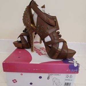 Spike detail strappy Platform Heels 8